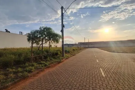 Lote/Terreno à venda, 240m² no Central Park, Cachoeirinha