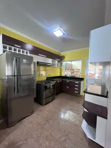 Casa de Condomínio com 2 Quartos para alugar, 150m² no Parque 10 de Novembro, Manaus
