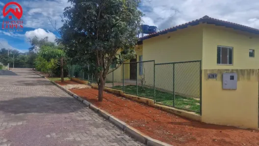 Casa de Condomínio com 4 Quartos à venda, 240m² no Setor Habitacional Jardim Botânico, Brasília
