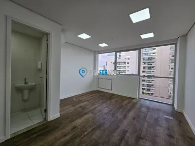Sala Comercial para alugar, 23m² no Barra Olímpica, Rio de Janeiro