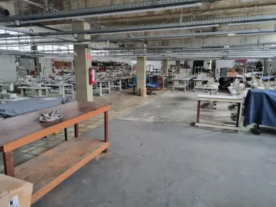 Prédio Comercial para alugar, 1050m² no Bingen, Petrópolis
