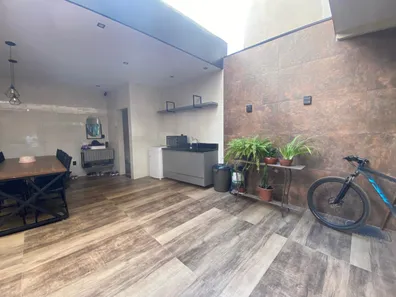 Sobrado com 2 Quartos à venda, 250m² no Del Lago II, Brasília