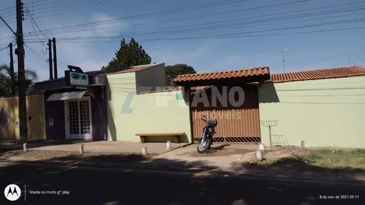 Casa com 4 Quartos à venda, 300m² no , 