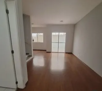 Casa de Condomínio com 3 Quartos para alugar, 130m² no Vila Mogilar, Mogi das Cruzes