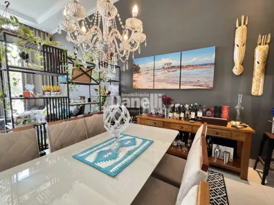 Casa com 3 Quartos para alugar, 173m² no Condomínio Residencial Tecoara, Taubaté