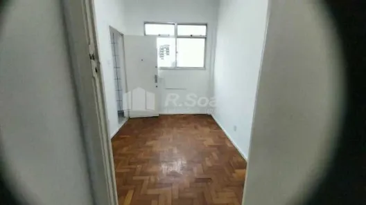 Sala Comercial para venda ou aluguel, 46m² no Copacabana, Rio de Janeiro