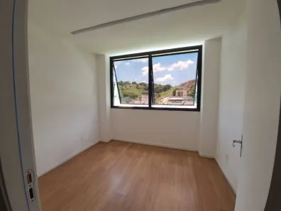 Sala Comercial à venda, 26m² no Centro, São Gonçalo