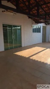 Casa com 3 Quartos para alugar, 204m² no Parque das Laranjeiras, Goiânia