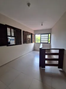 Casa de Condomínio com 3 Quartos para alugar, 200m² no Carangola, Petrópolis
