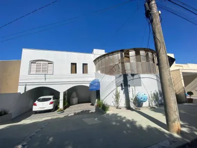 Casa de Condomínio com 3 Quartos para alugar, 180m² no Granja Olga II, Sorocaba