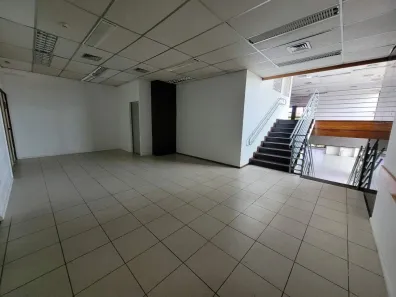Sala Comercial para alugar, 930m² no Boa Vista, Recife