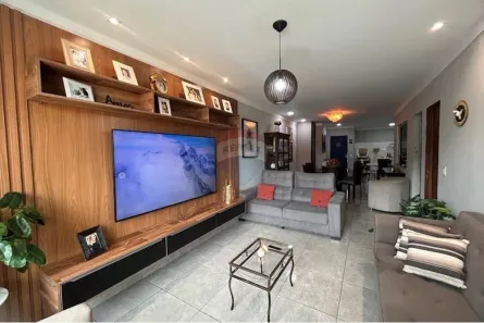 Casa com 5 Quartos à venda, 326m² no Coroado, Manaus