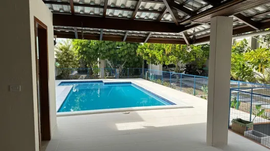 Casa de Condomínio com 4 Quartos para venda ou aluguel, 300m² no , Porto Seguro