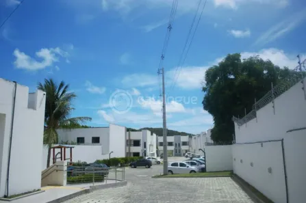 Casa de Condomínio com 2 Quartos para alugar, 74m² no Ponta Negra, Natal