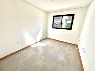 Sobrado com 3 Quartos para alugar, 100m² no , Garopaba