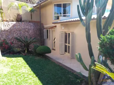 Casa com 3 Quartos à venda, 250m² no Cruzeiro, Caxias do Sul