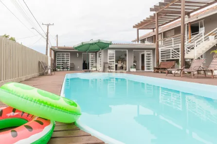 Sobrado com 13 Quartos à venda, 424m² no Balneário Inajá, Matinhos