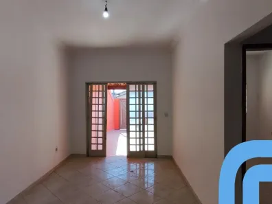 Casa com 3 Quartos para alugar, 90m² no Recanto dos Emboabas, Aparecida de Goiânia