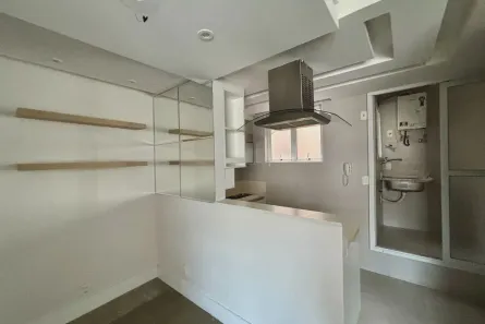 Apartamento com 2 Quartos à venda, 75m² no Leme, Rio de Janeiro