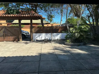 Casa com 4 Quartos para alugar, 176m² no Peró, Cabo Frio