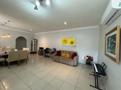 Casa com 3 Quartos à venda, 250m² no Adrianópolis, Manaus