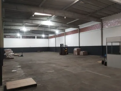 Galpão/Depósito/Armazém para alugar, 800m² no Porto Seco Pirajá, Salvador