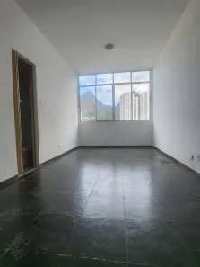 Kitnet para alugar, 24m² no Laranjeiras, Rio de Janeiro