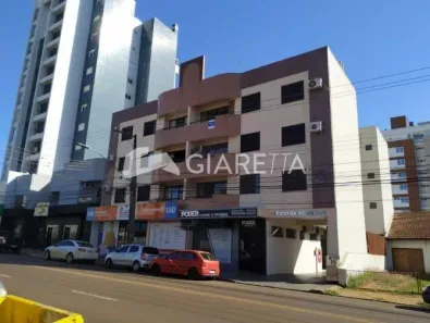 Apartamento com 2 Quartos para alugar, 86m² no Centro, Toledo