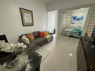 Apartamento com 2 Quartos à venda, 60m² no Leme, Rio de Janeiro