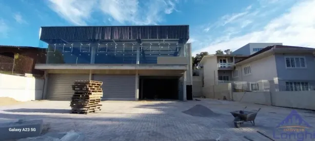 Galpão/Depósito/Armazém com 1 Quarto para alugar, 540m² no Panazzolo, Caxias do Sul