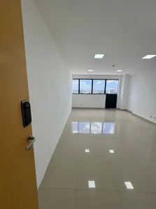 Sala Comercial para alugar, 30m² no Adrianópolis, Manaus