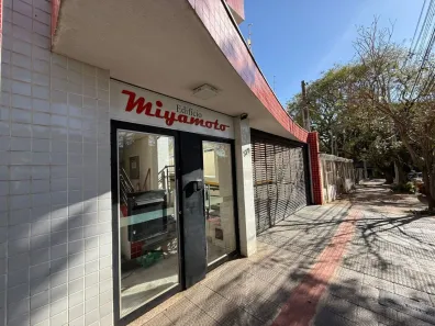 Kitnet com 1 Quarto para alugar, 60m² no Zona 07, Maringá