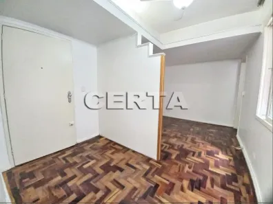 Kitnet para alugar, 39m² no Farroupilha, Porto Alegre