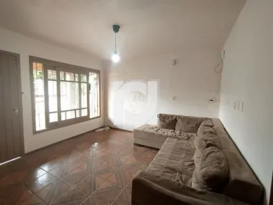 Sobrado com 5 Quartos à venda, 150m² no Centro, Portão