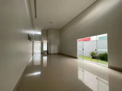 Casa com 3 Quartos para alugar, 300m² no Jardins Valência, Goiânia