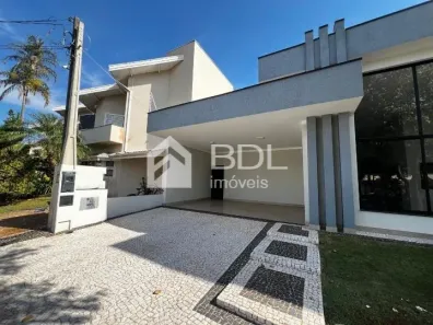 Casa de Condomínio com 3 Quartos para venda ou aluguel, 165m² no Jardim Okinawa, Paulínia