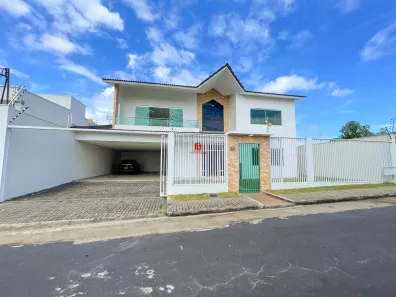 Casa de Condomínio com 4 Quartos à venda, 440m² no Ponta Negra, Manaus
