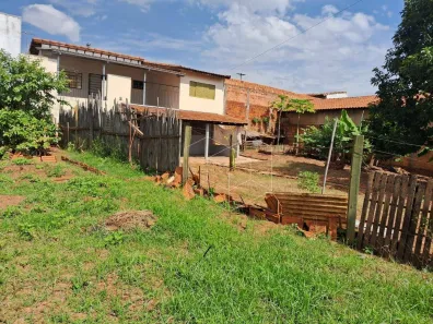 Lote/Terreno à venda, 256m² no Dois Córregos, Dois Córregos