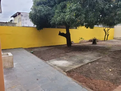 Casa com 4 Quartos para venda ou aluguel, 600m² no Campo Grande, Rio de Janeiro