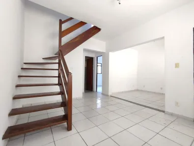 Casa com 2 Quartos à venda, 75m² no Brasil Industrial (Barreiro), Belo Horizonte