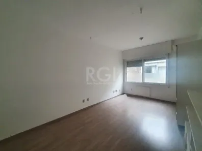 Kitnet com 1 Quarto à venda, 32m² no Farroupilha, Porto Alegre