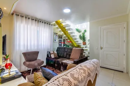 Sobrado com 3 Quartos à venda, 147m² no Vila Márcia, Cachoeirinha