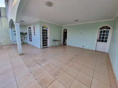 Sobrado com 4 Quartos à venda, 200m² no Setor Central, Brasília
