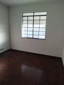 Casa com 3 Quartos para alugar, 110m² no Santa Efigênia, Belo Horizonte