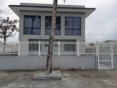 Sobrado com 5 Quartos à venda, 260m² no Riviera, Matinhos