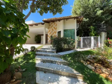 Casa de Condomínio com 5 Quartos à venda, 300m² no Loteamento Portal do Sol I, Goiânia