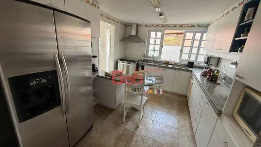 Casa de Condomínio com 5 Quartos para venda ou aluguel, 720m² no Centro, Cabo Frio