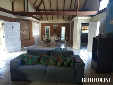 Casa de Condomínio com 5 Quartos para alugar, 264m² no , Itatiaia