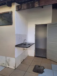 Casa com 3 Quartos para alugar, 250m² no Parque das Laranjeiras, Goiânia