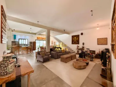 Casa de Condomínio com 3 Quartos à venda, 237m² no Balneário Praia do Pernambuco, Guarujá